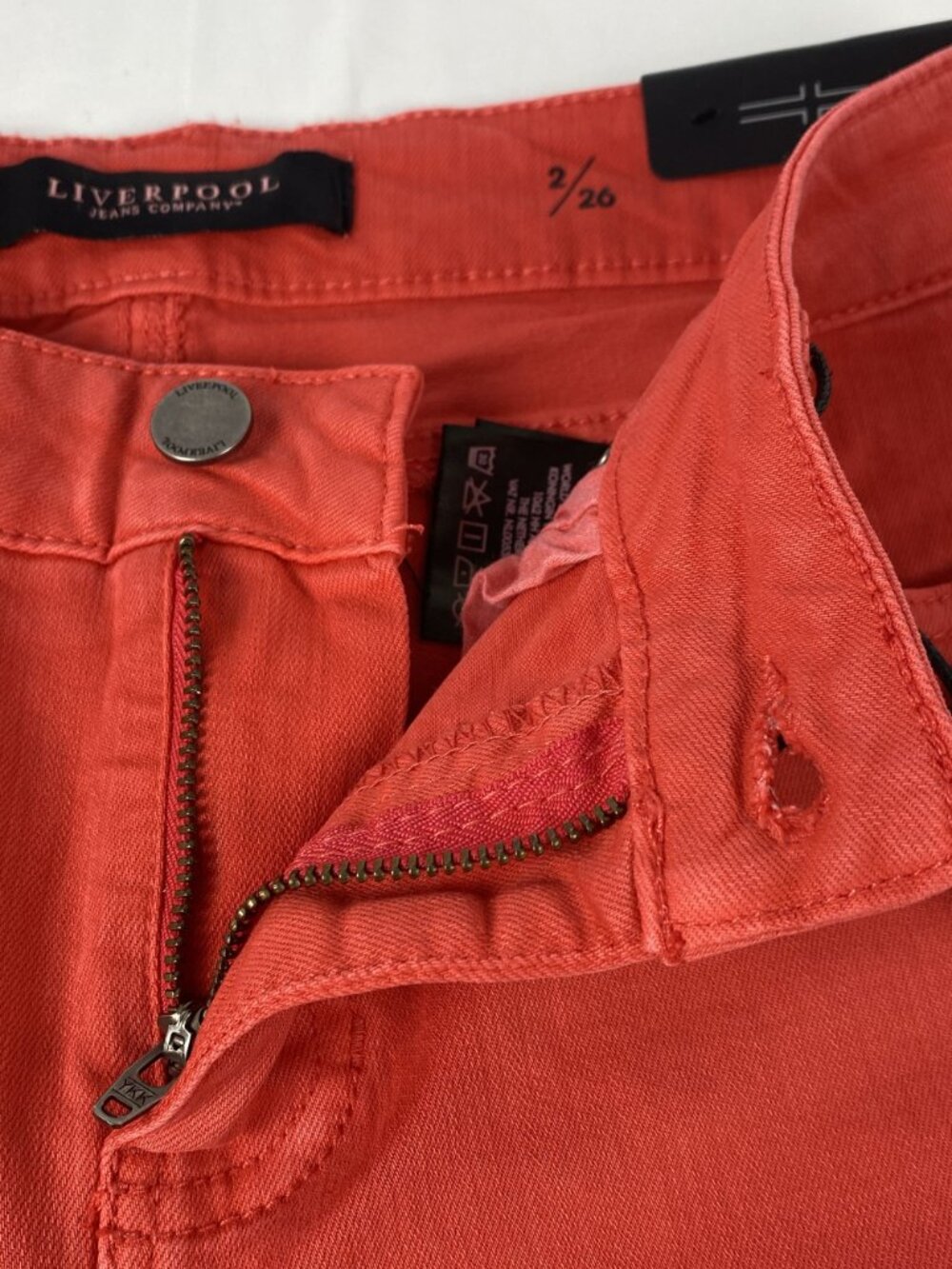 NWT Liverpool Women's Bittersweet Coral Cami-Crop Jeans Size 2/26 - Picture 7 of 16